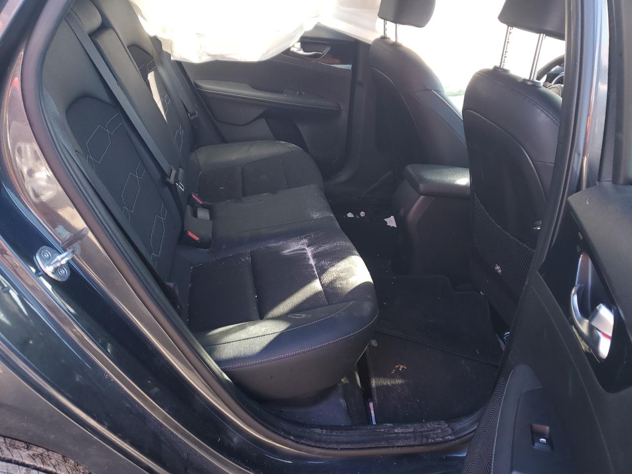 2023 Kia Forte - Image 10