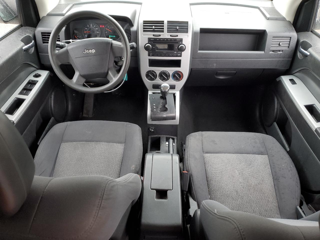2008 Jeep Compass - Image 8