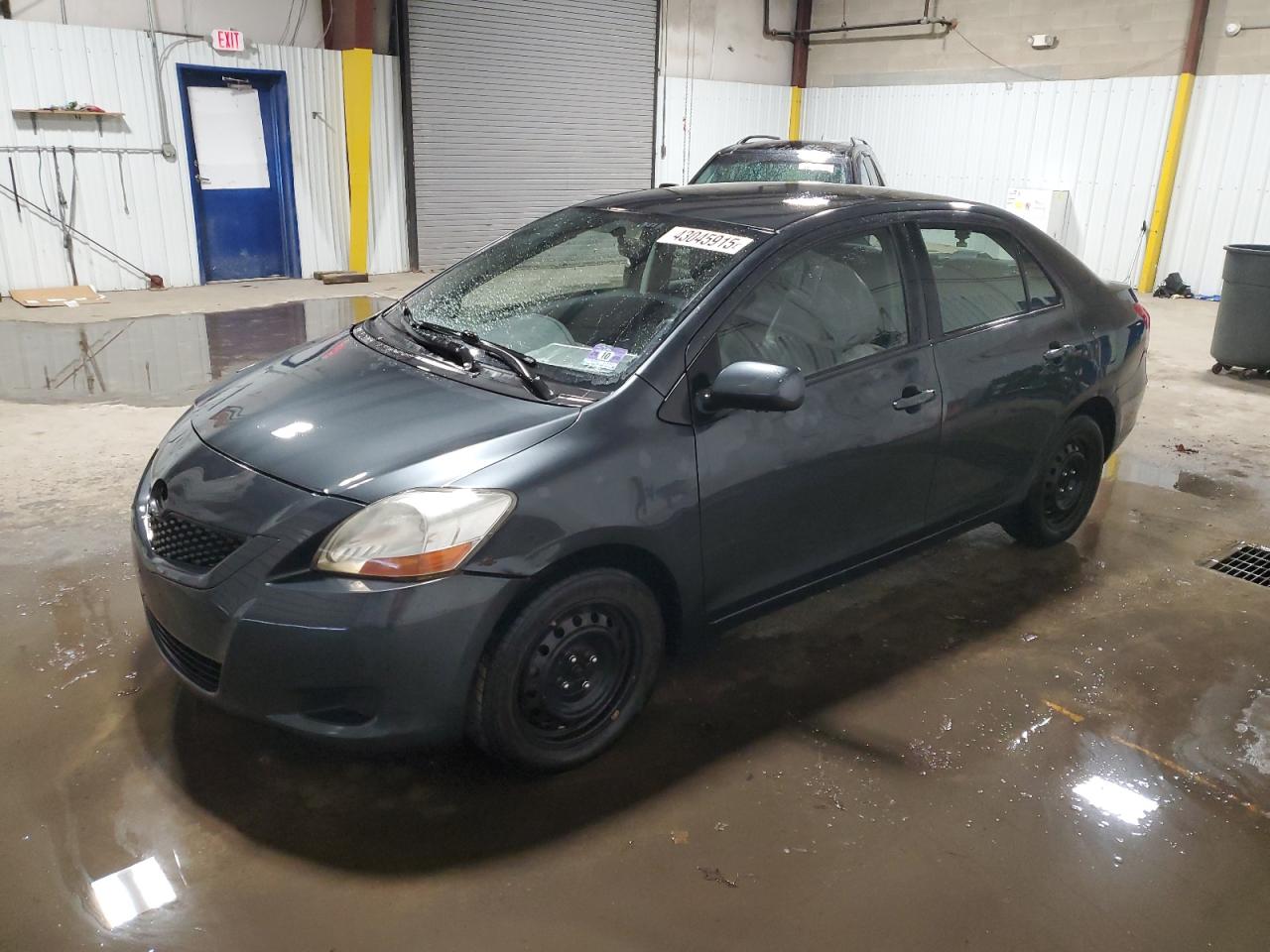 2009 Toyota Yaris - Image 1