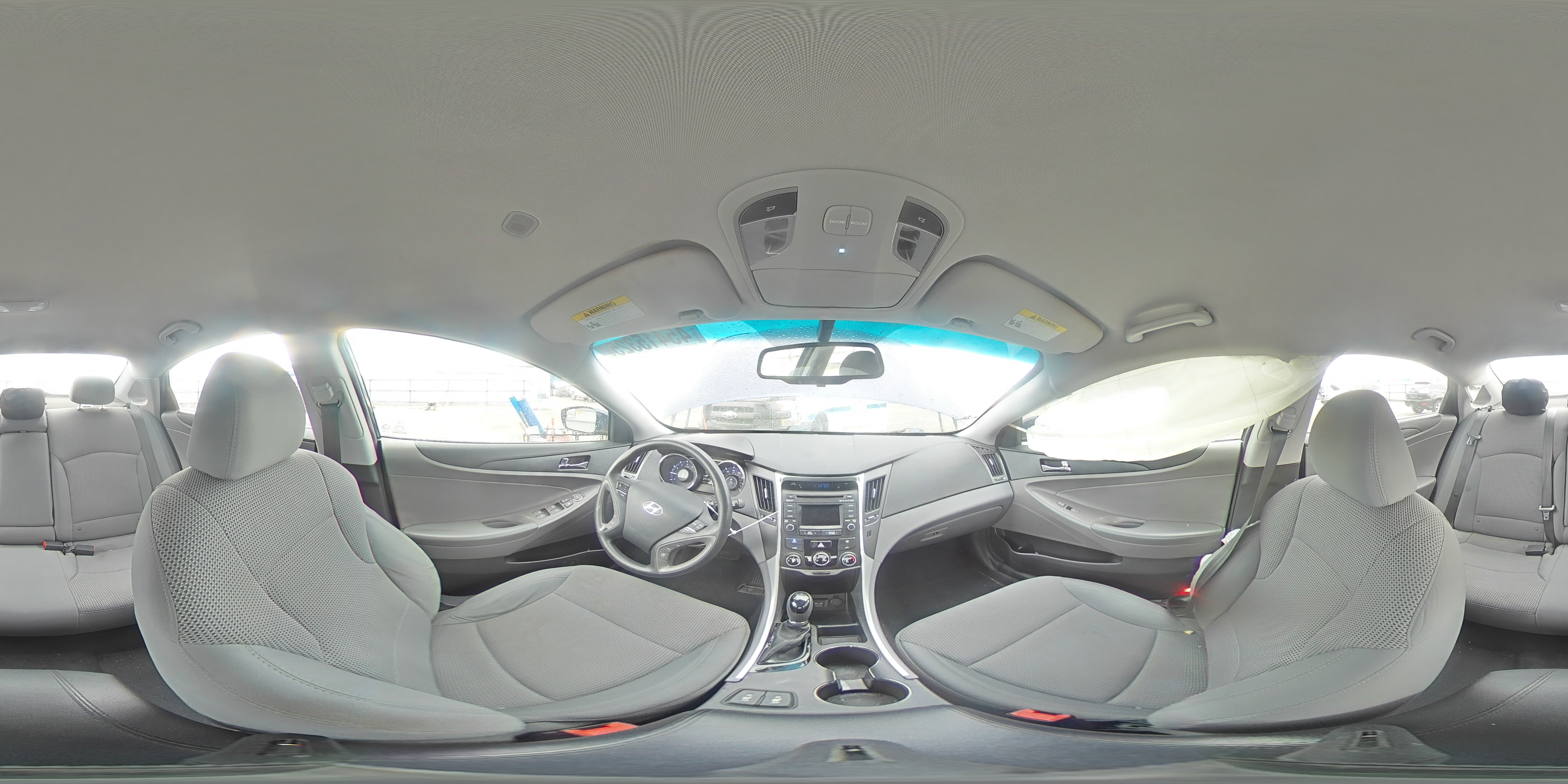 2014 Hyundai Sonata - Image 13