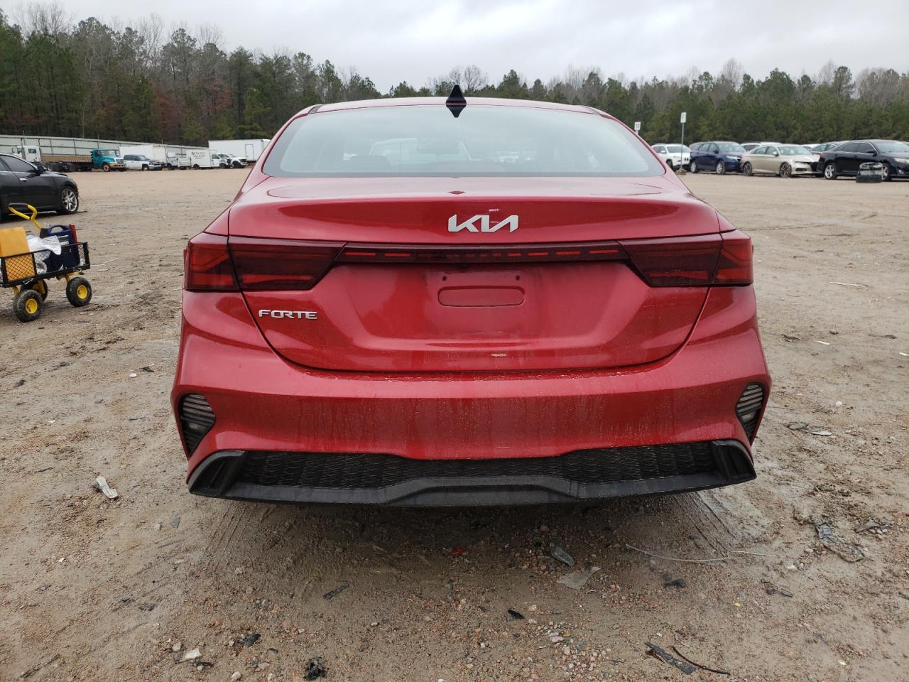 2022 Kia Forte - Image 6