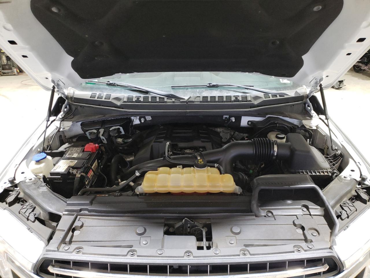 2018 Ford F-150 - Image 12