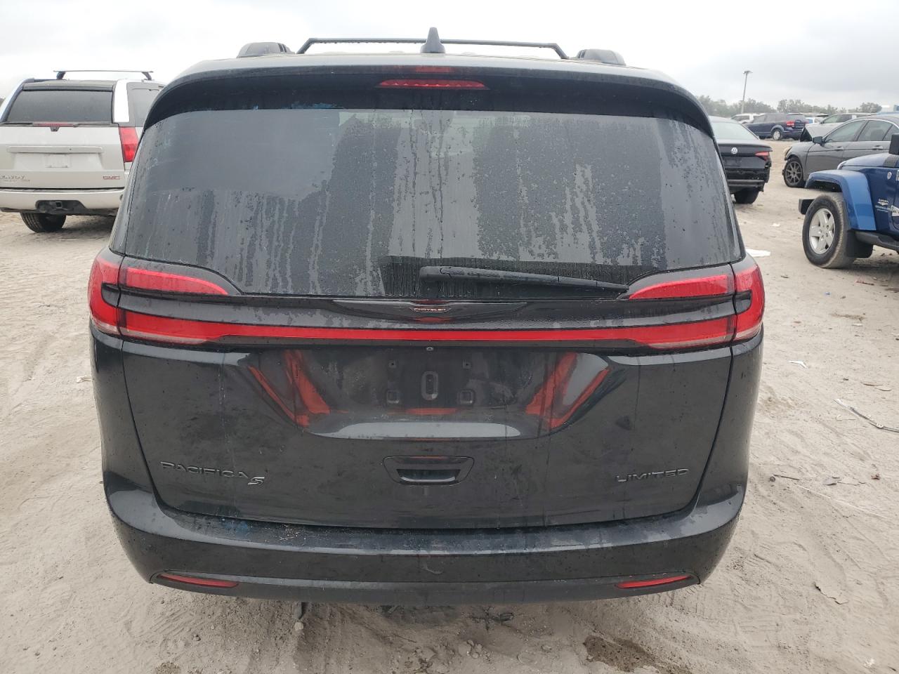 2022 Chrysler Pacifica - Image 6