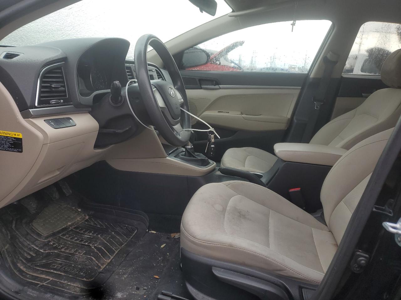 2017 Hyundai Elantra - Image 7