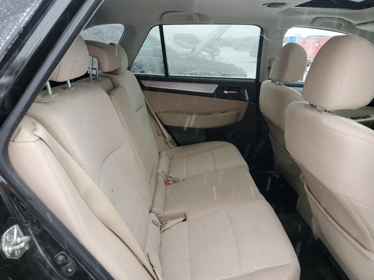 2015 Subaru Outback - Image 11
