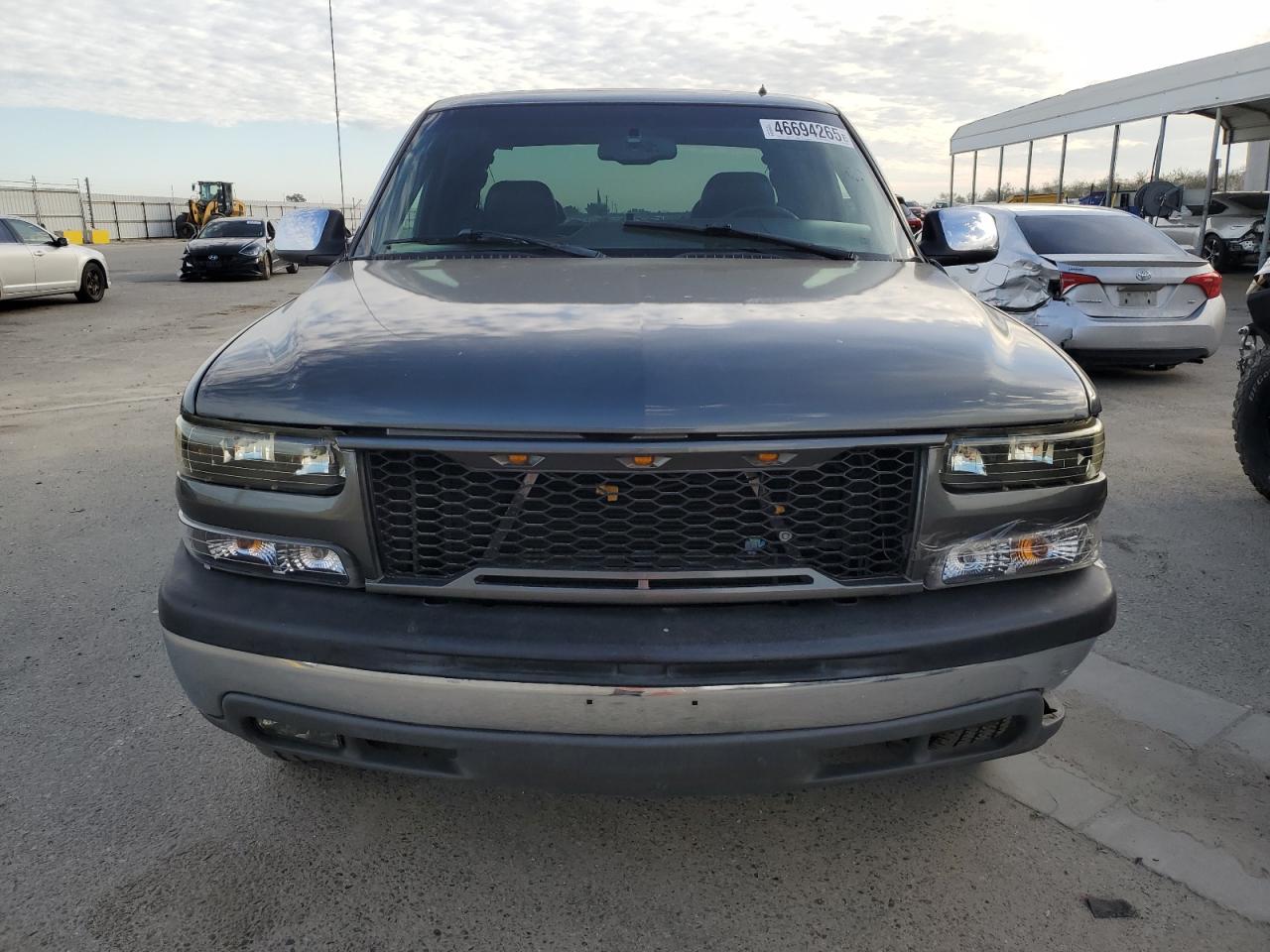 2001 GMC Sierra - Image 5