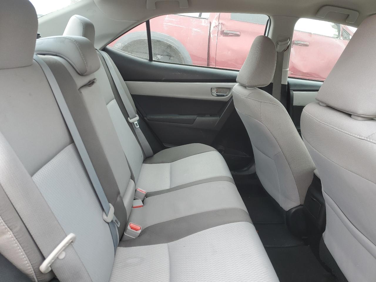 2017 Toyota Corolla L VIN: 5YFBURHEXHP600530 Lot: 47035055