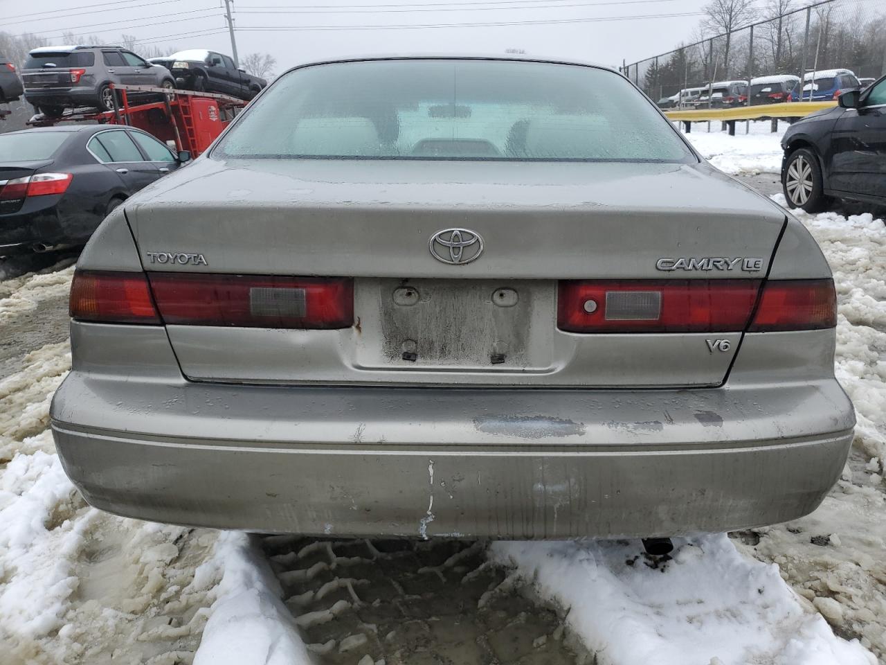 1999 Toyota Camry - Image 6