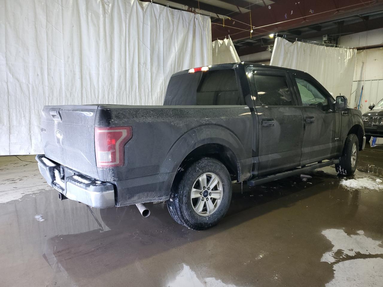 2015 Ford F-150 - Image 3