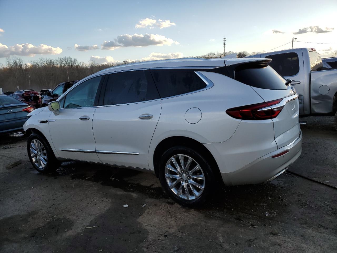 2019 Buick Enclave - Image 2