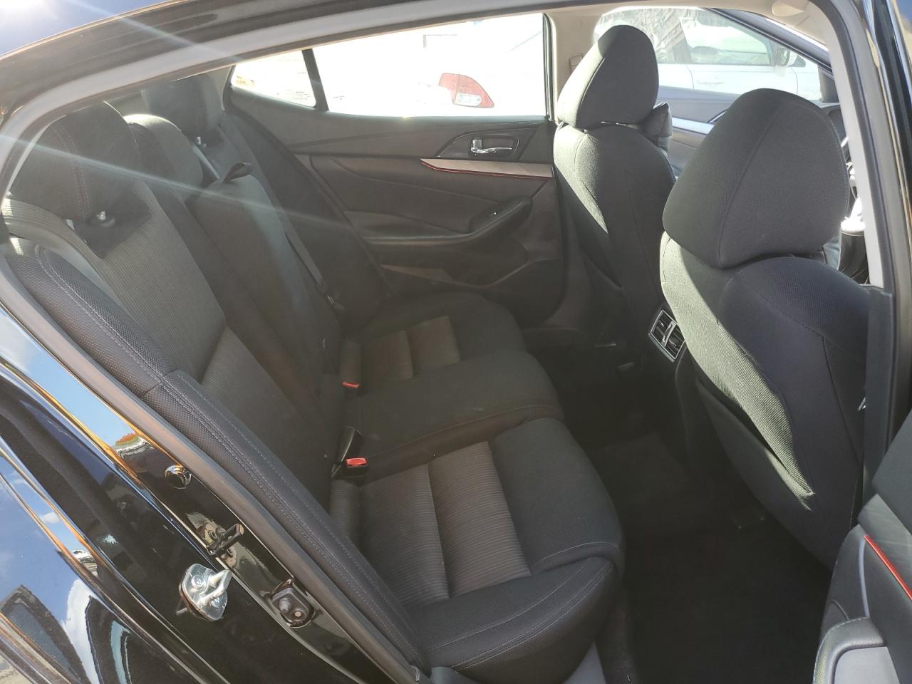 1N4AA6AP8JC402077 NISSAN MAXIMA 2018