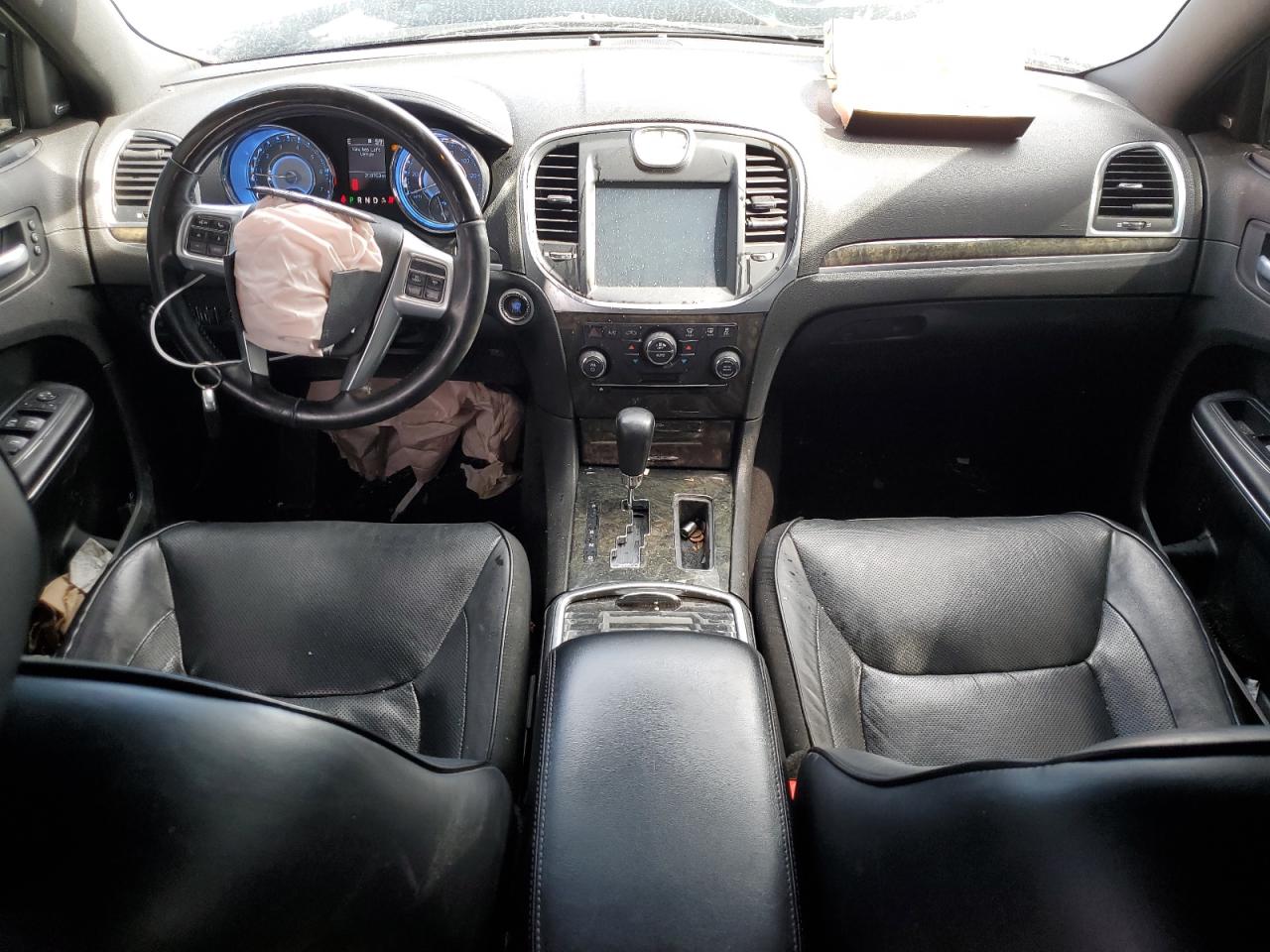 2011 Chrysler 300 - Image 8
