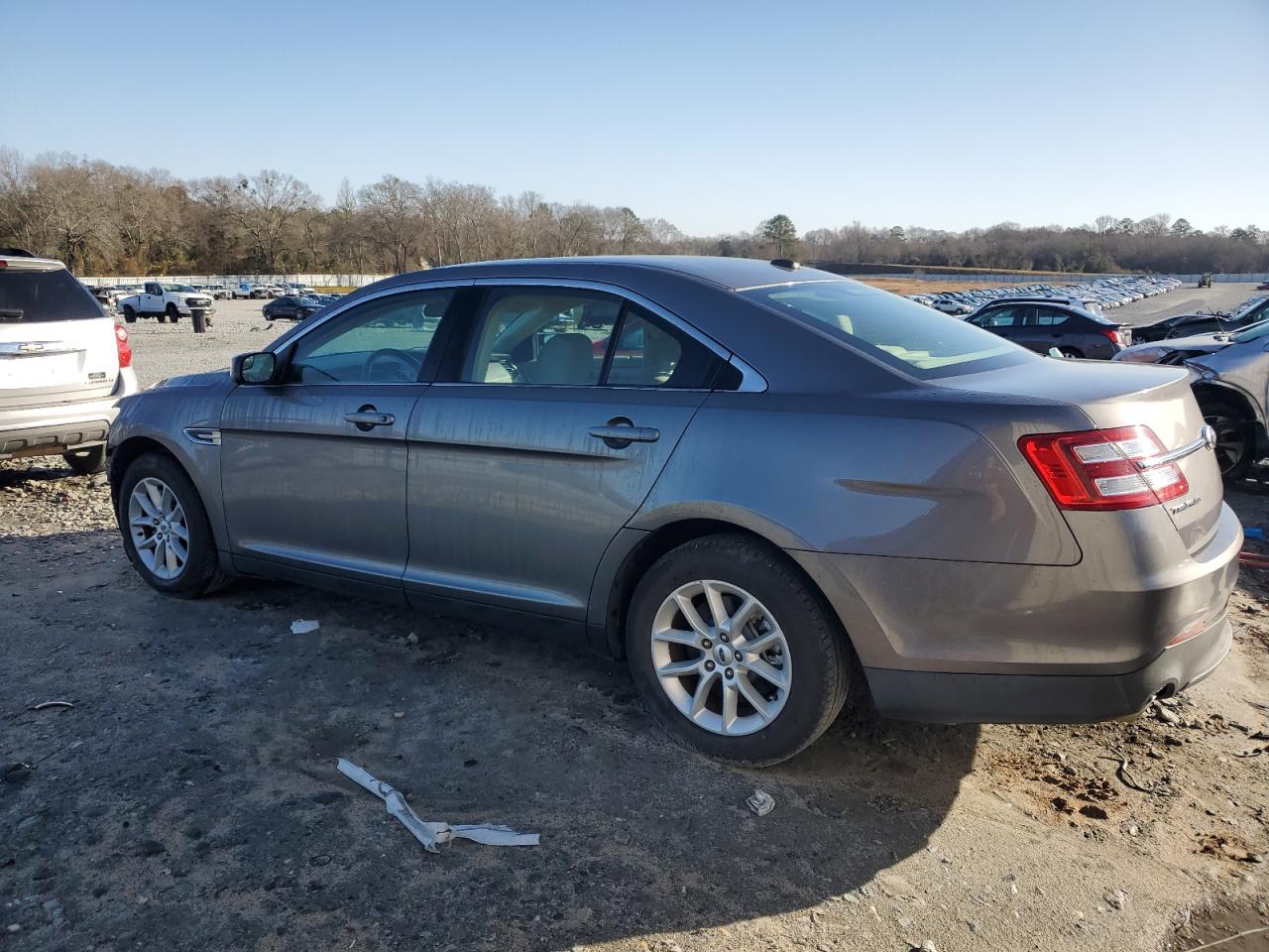 2013 Ford Taurus - Image 2