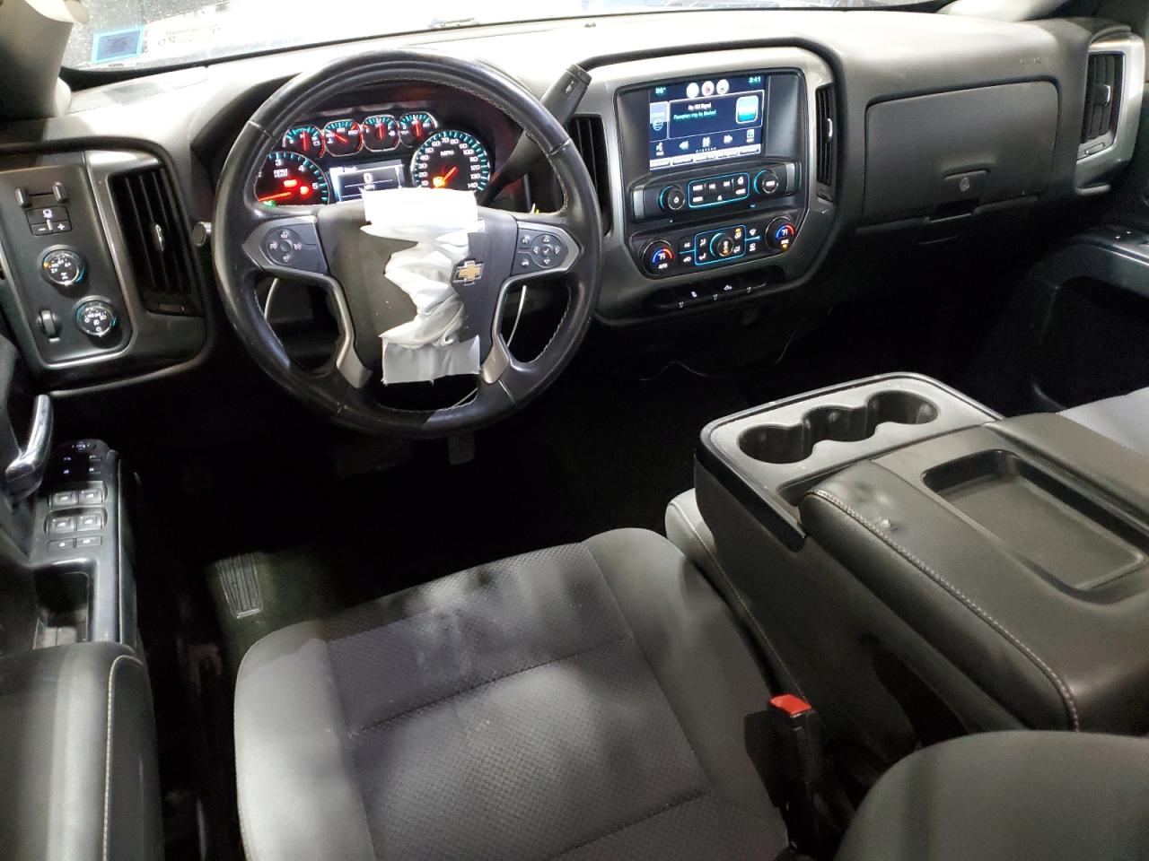 2016 Chevrolet Silverado - Image 8