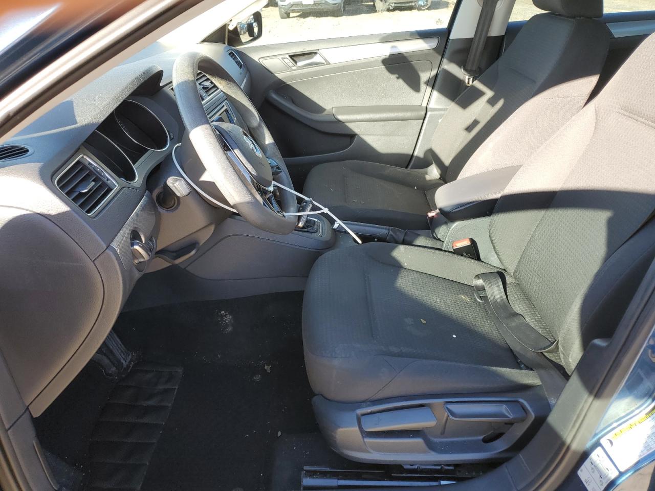 2016 Volkswagen Jetta - Image 7