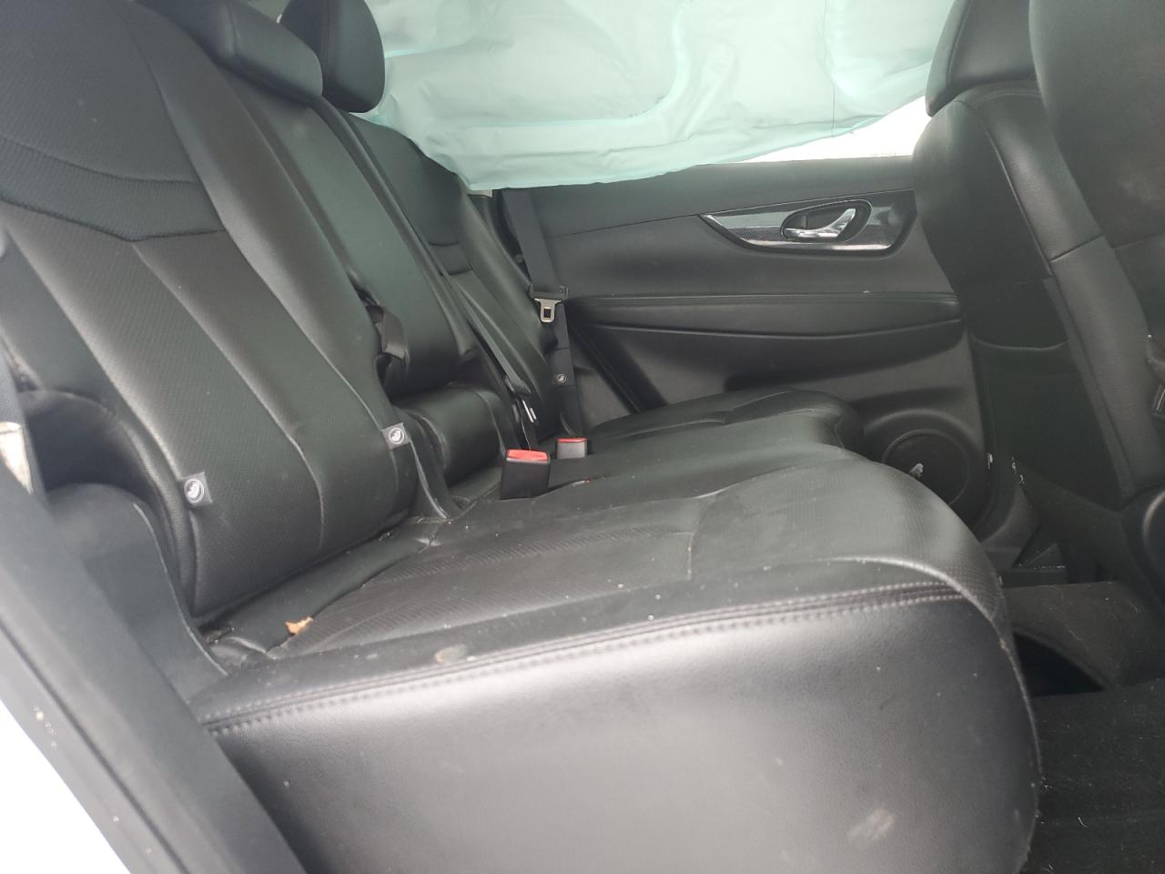 2019 Nissan Rogue - Image 11