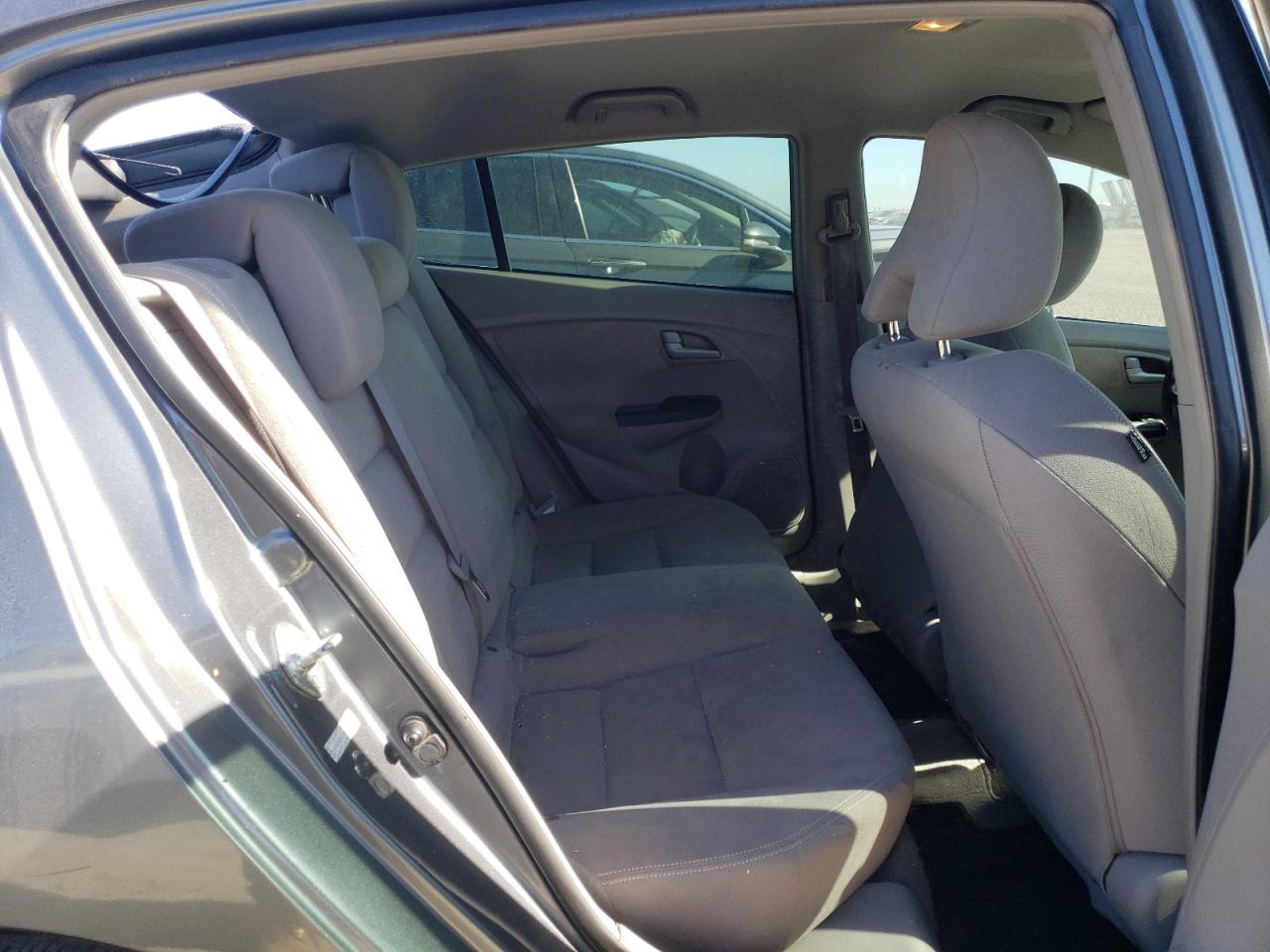 2014 Honda Insight - Image 10