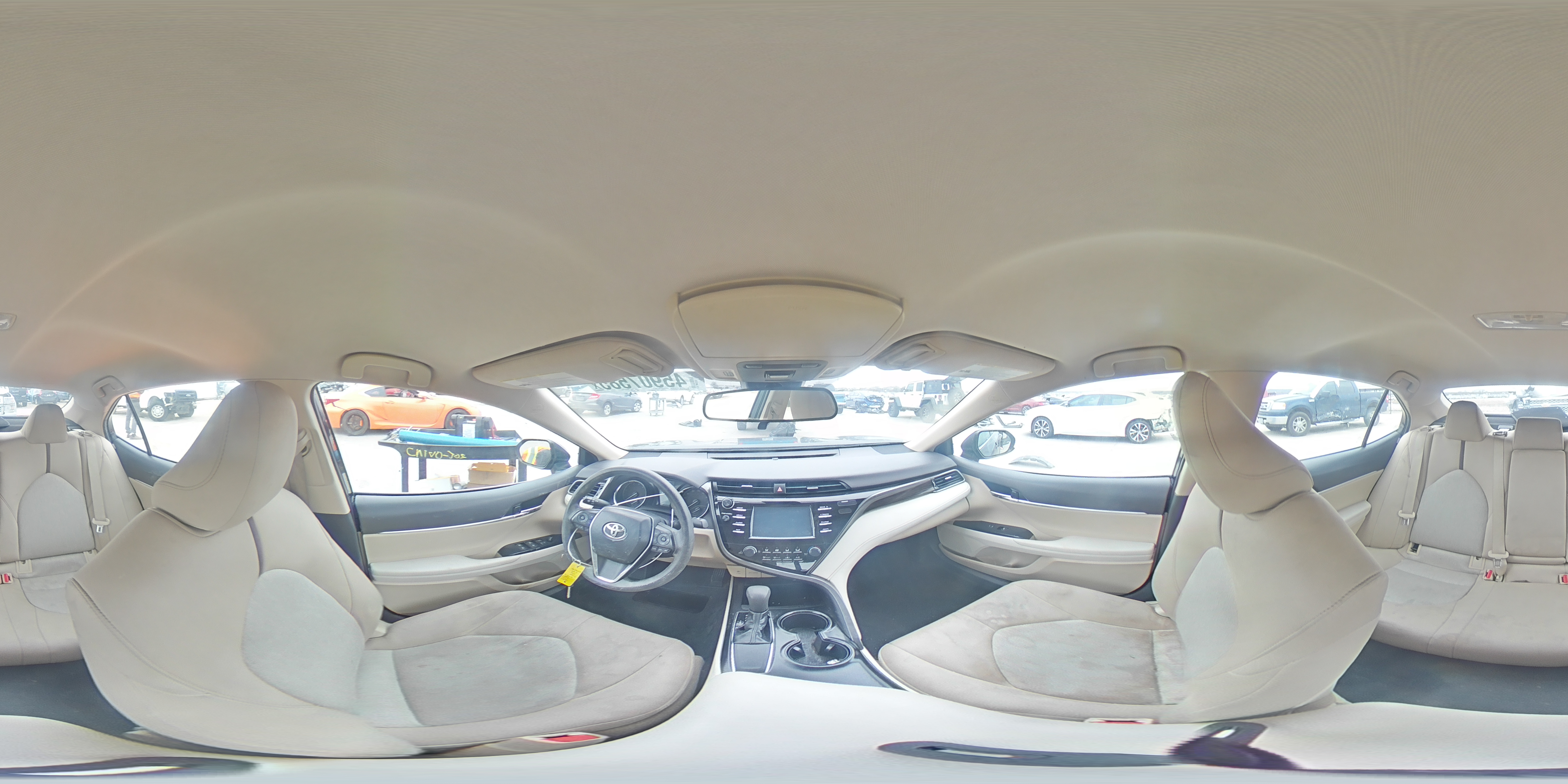 2019 Toyota Camry - Image 15