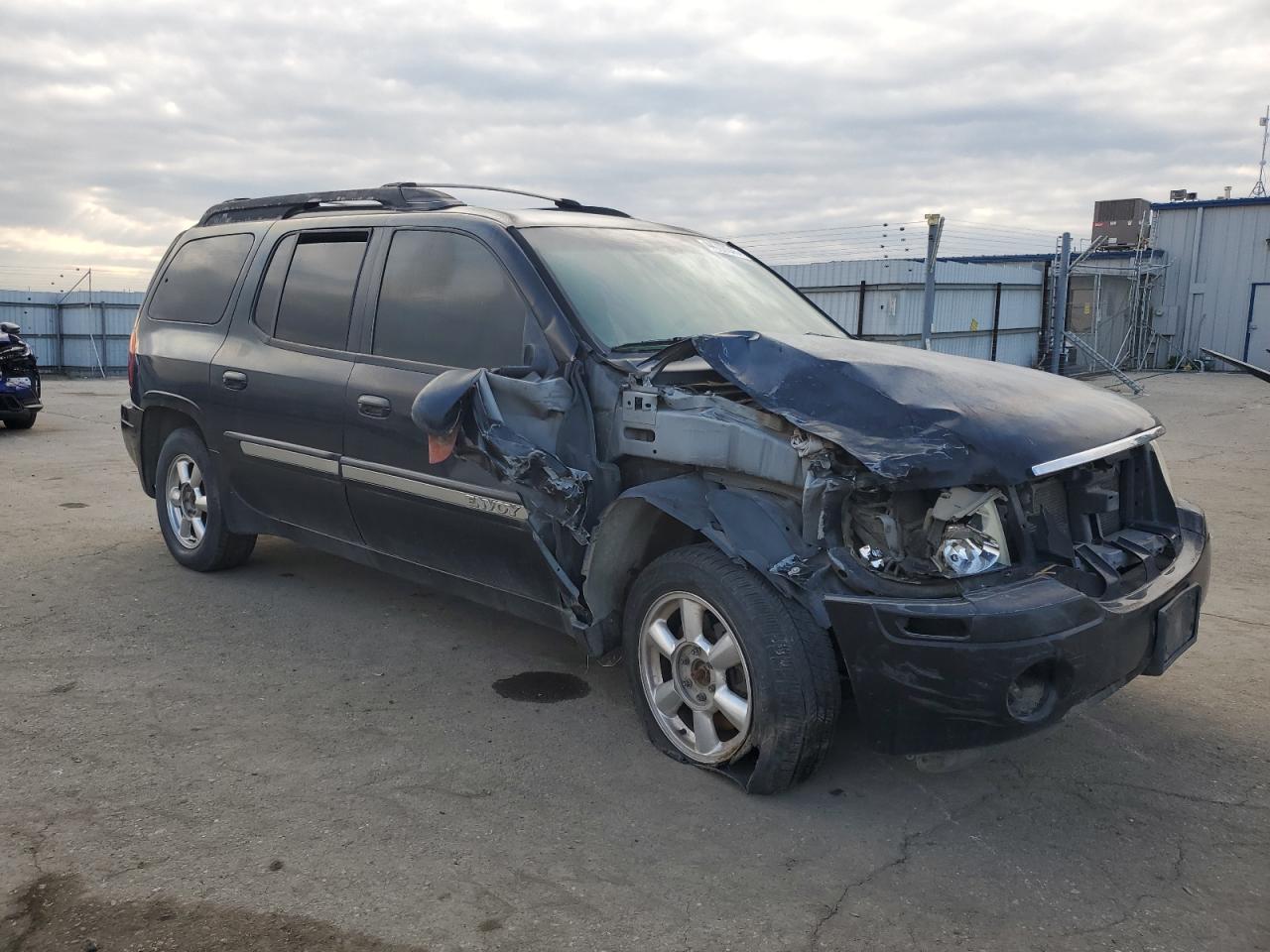 2003 GMC Envoy - Image 4