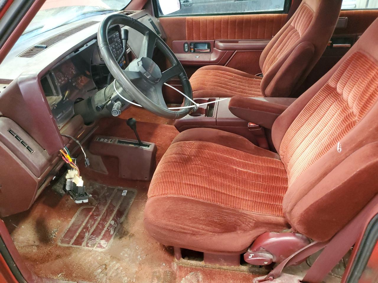 1993 Chevrolet Suburban - Image 7