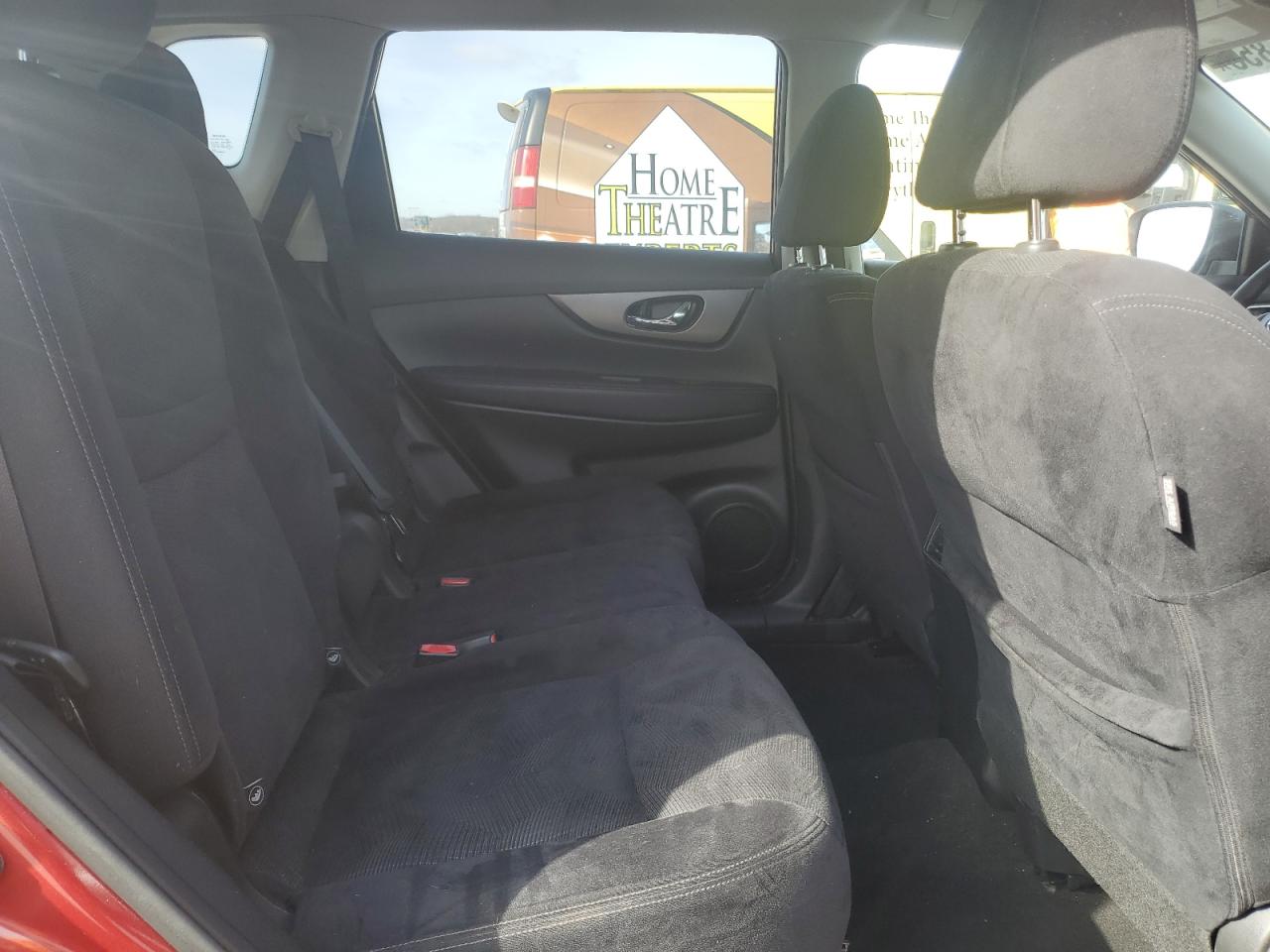 2016 Nissan Rogue - Image 11