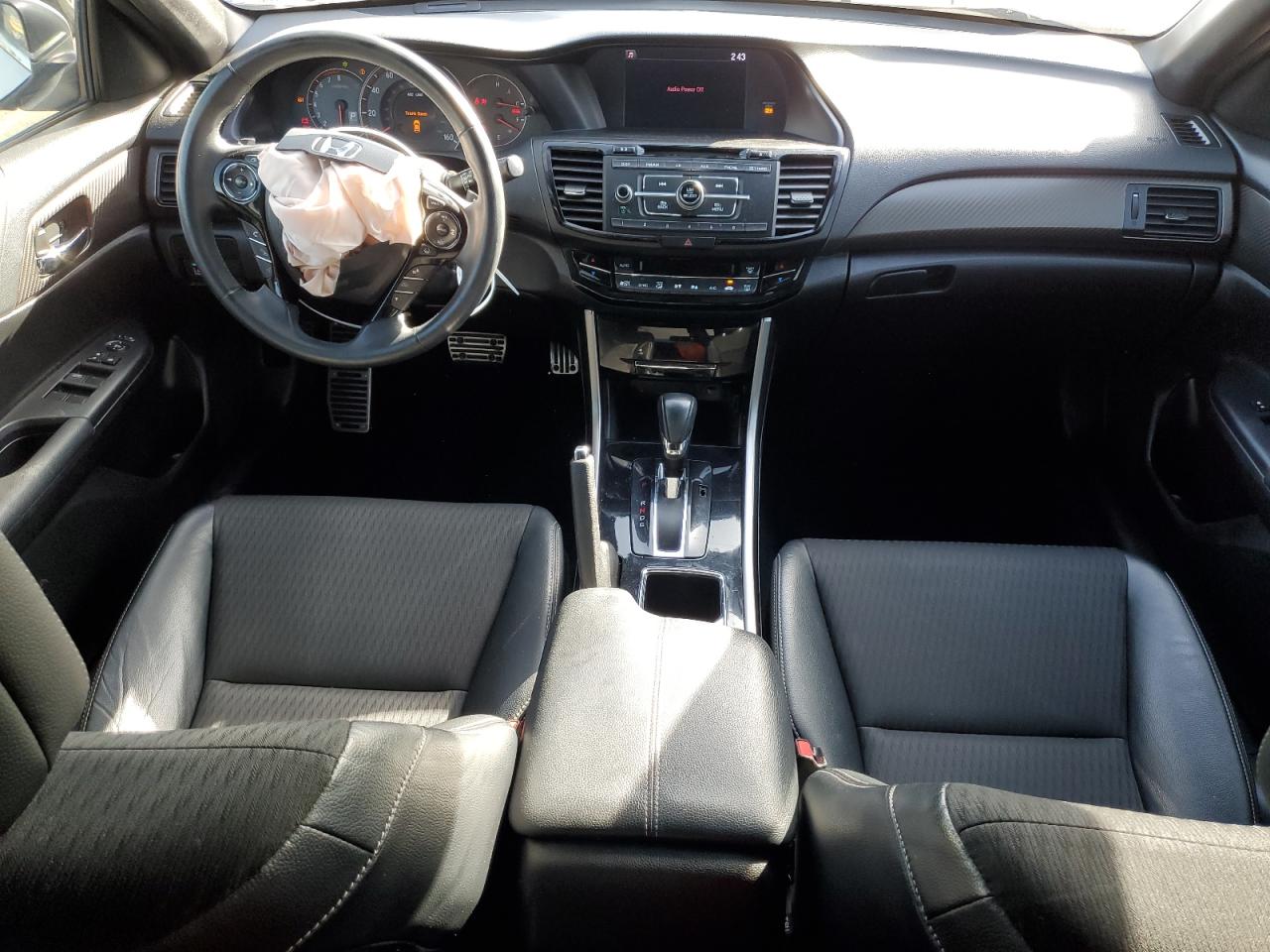 1HGCR2F69HA112068 HONDA ACCORD 2017