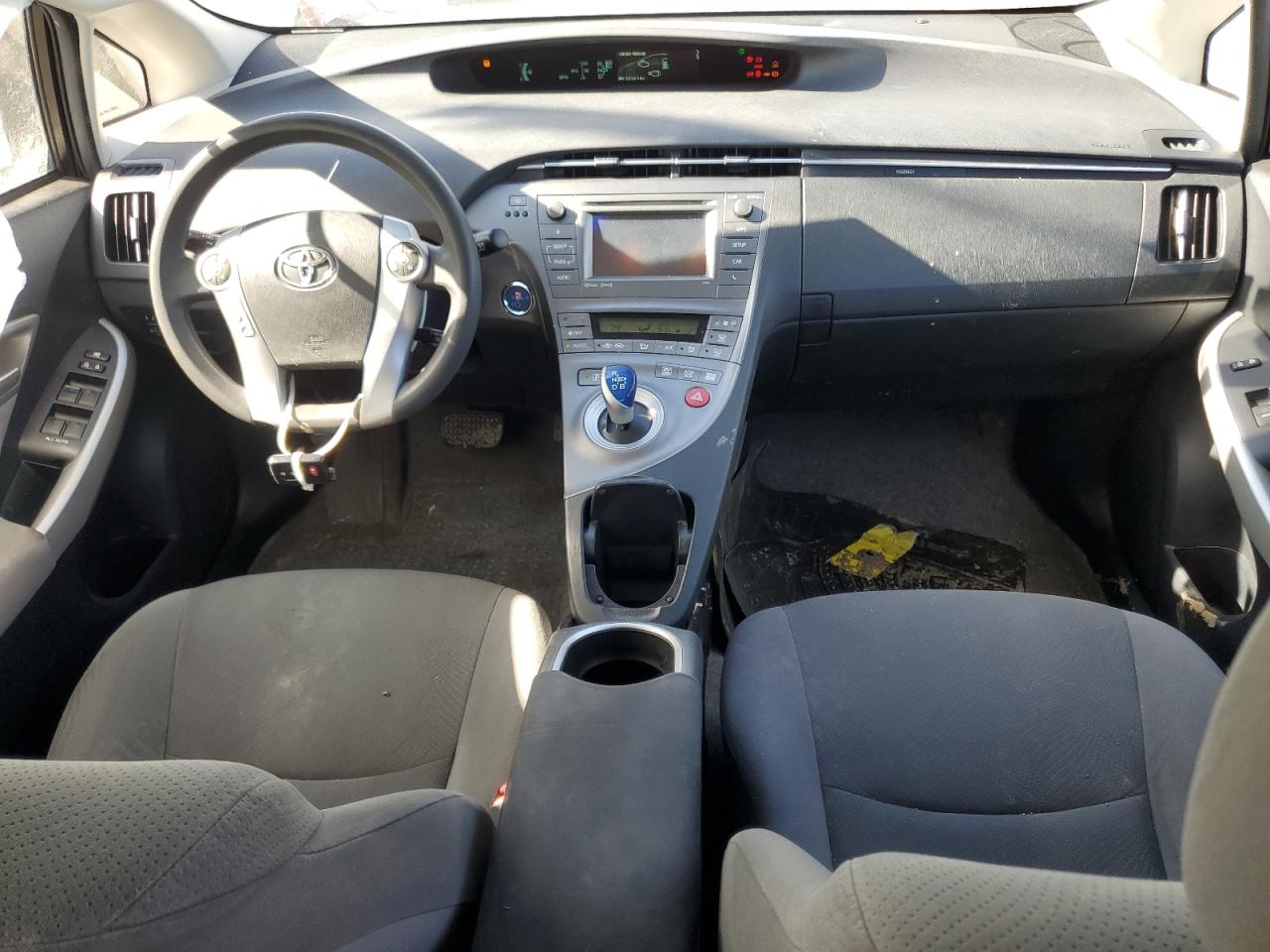 2013 Toyota Prius - Image 8
