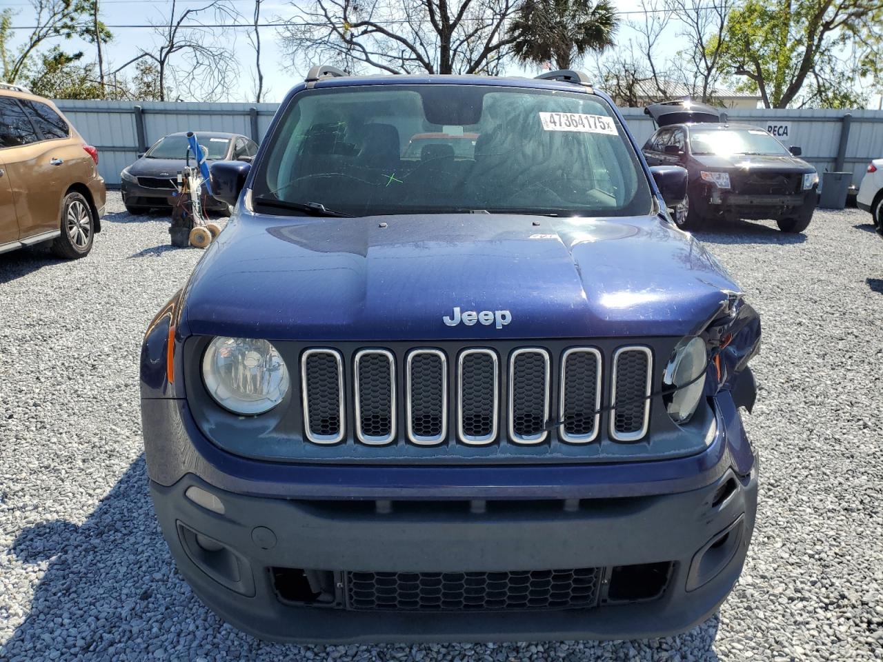 2018 Jeep Renegade - Image 5