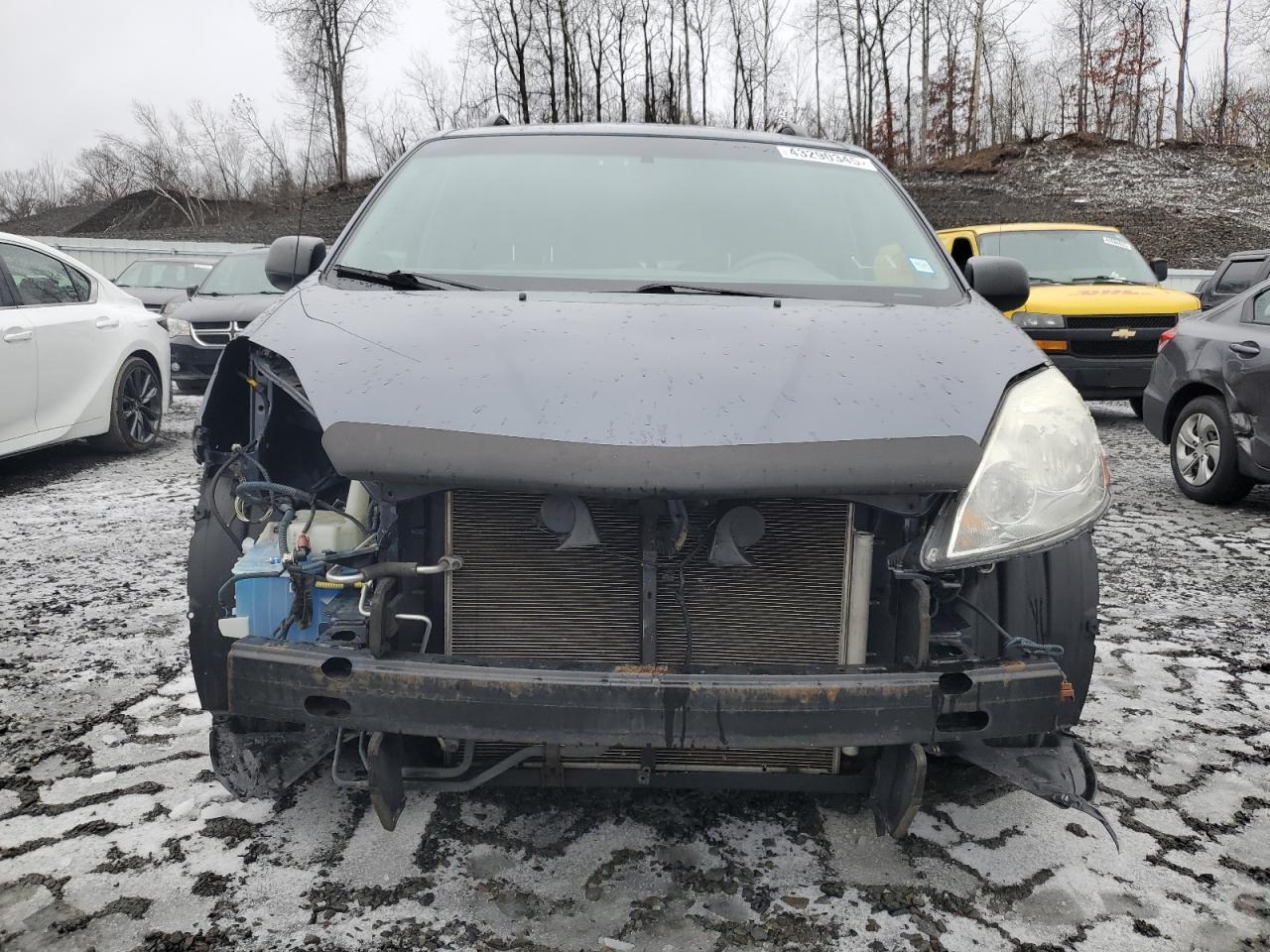 2009 Toyota Sienna - Image 6