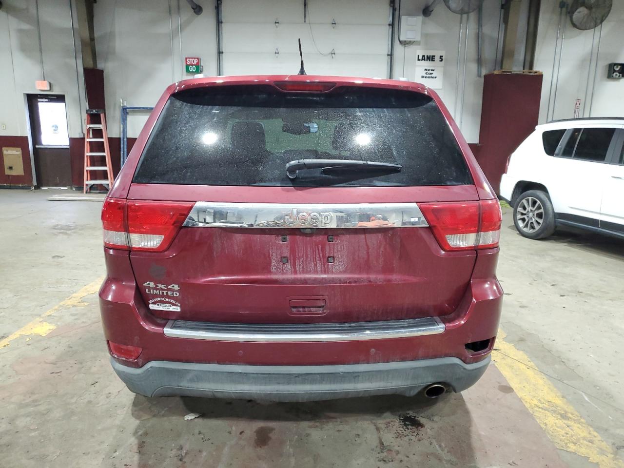 2013 Jeep Grand Cherokee - Image 6
