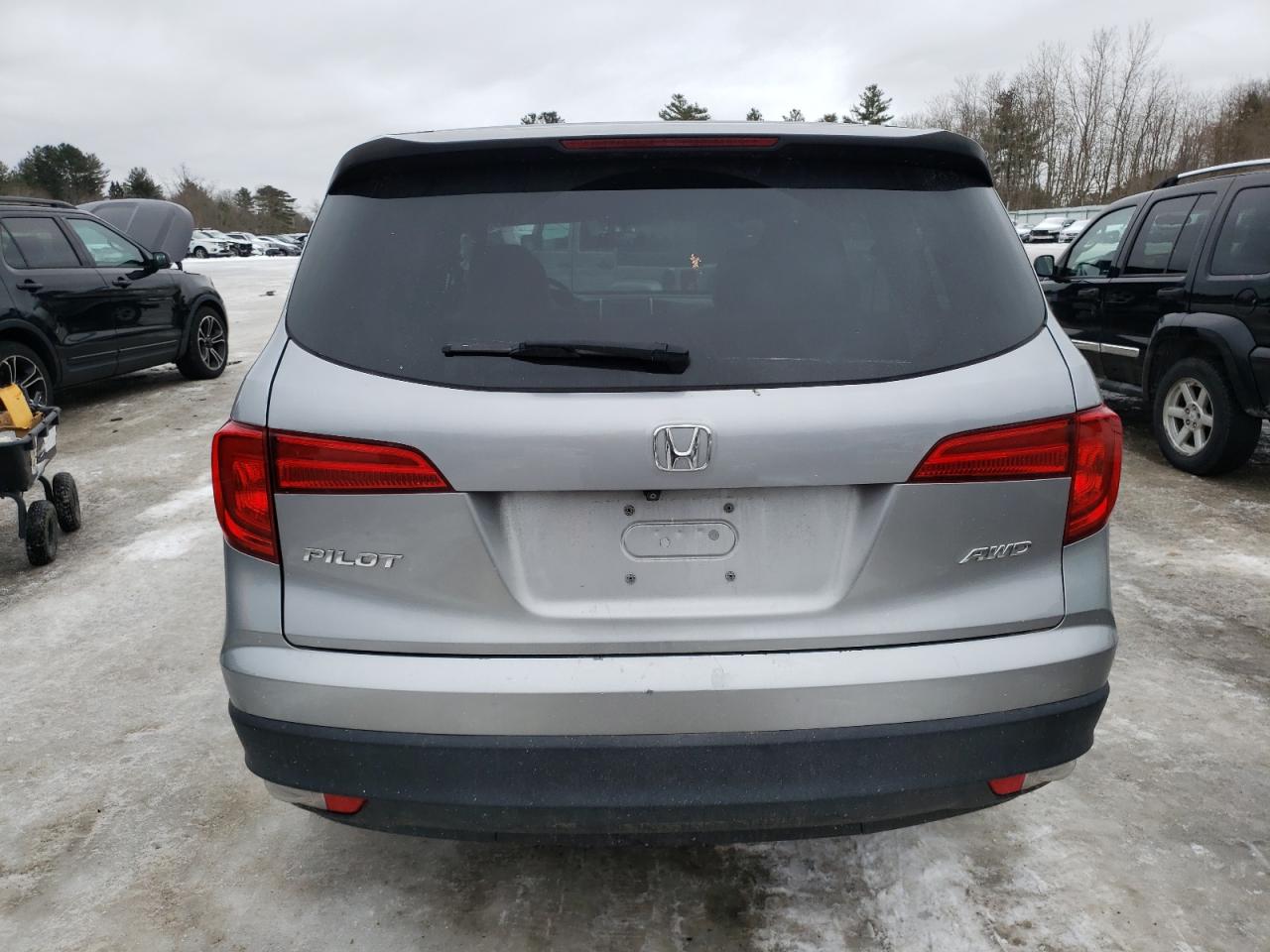 2017 Honda Pilot - Image 6