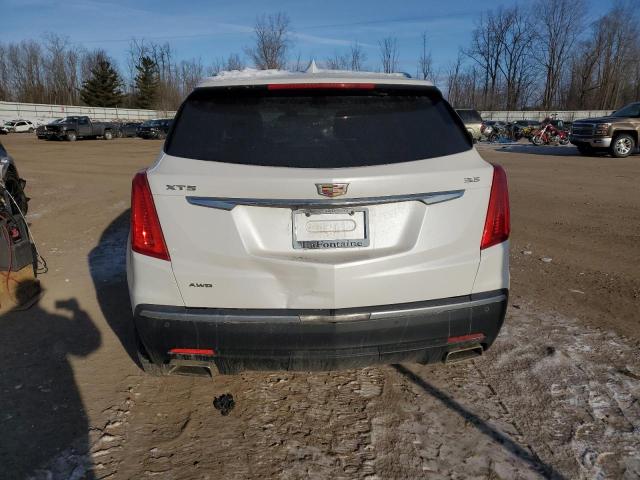  CADILLAC XT5 2017 Белый