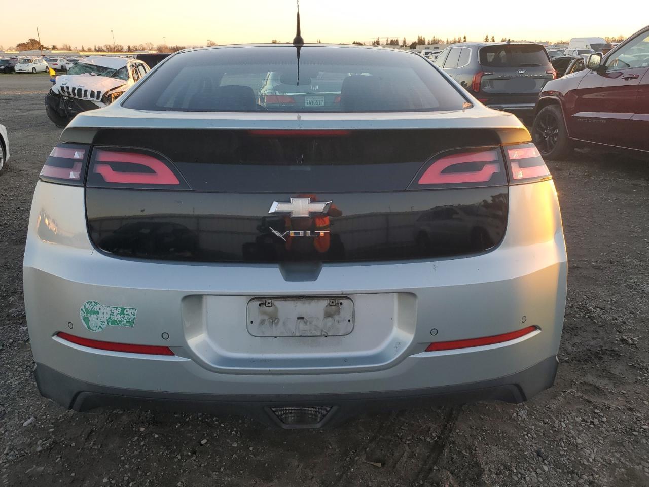 2012 Chevrolet Volt - Image 8