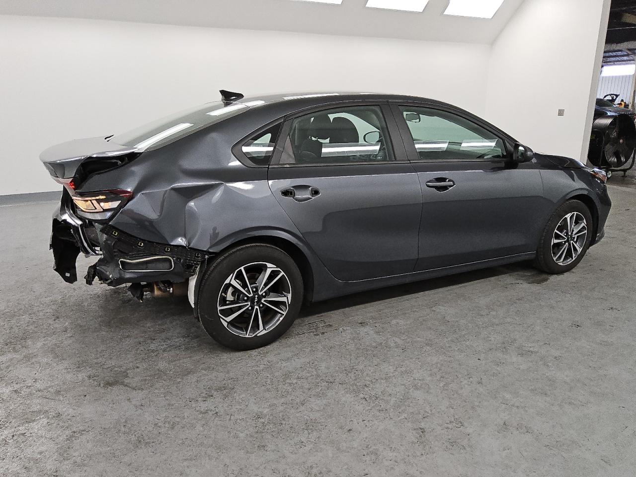 2024 Kia Forte - Image 3