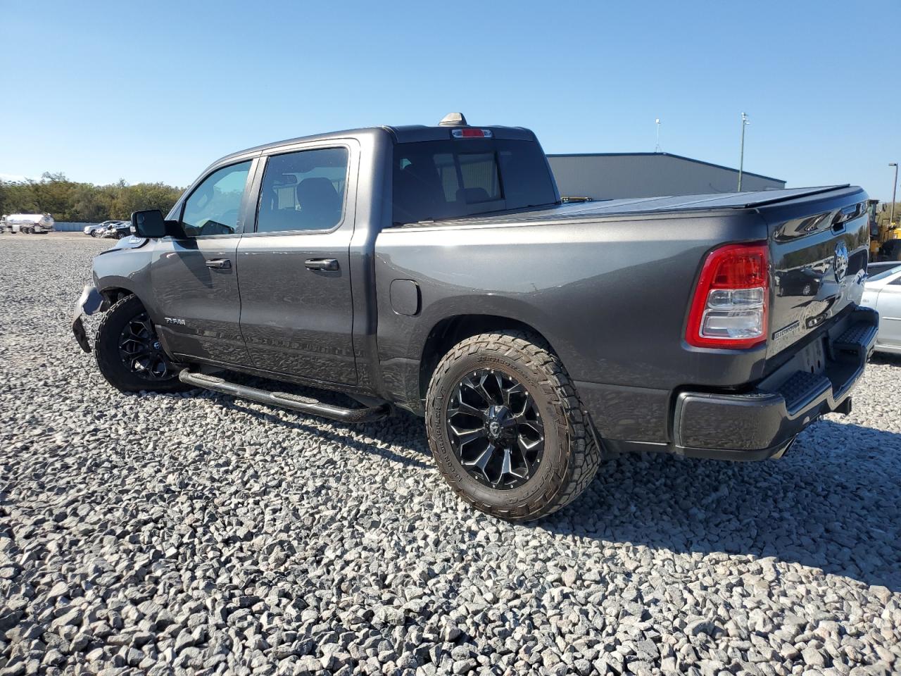 2019 RAM 1500 - Image 2