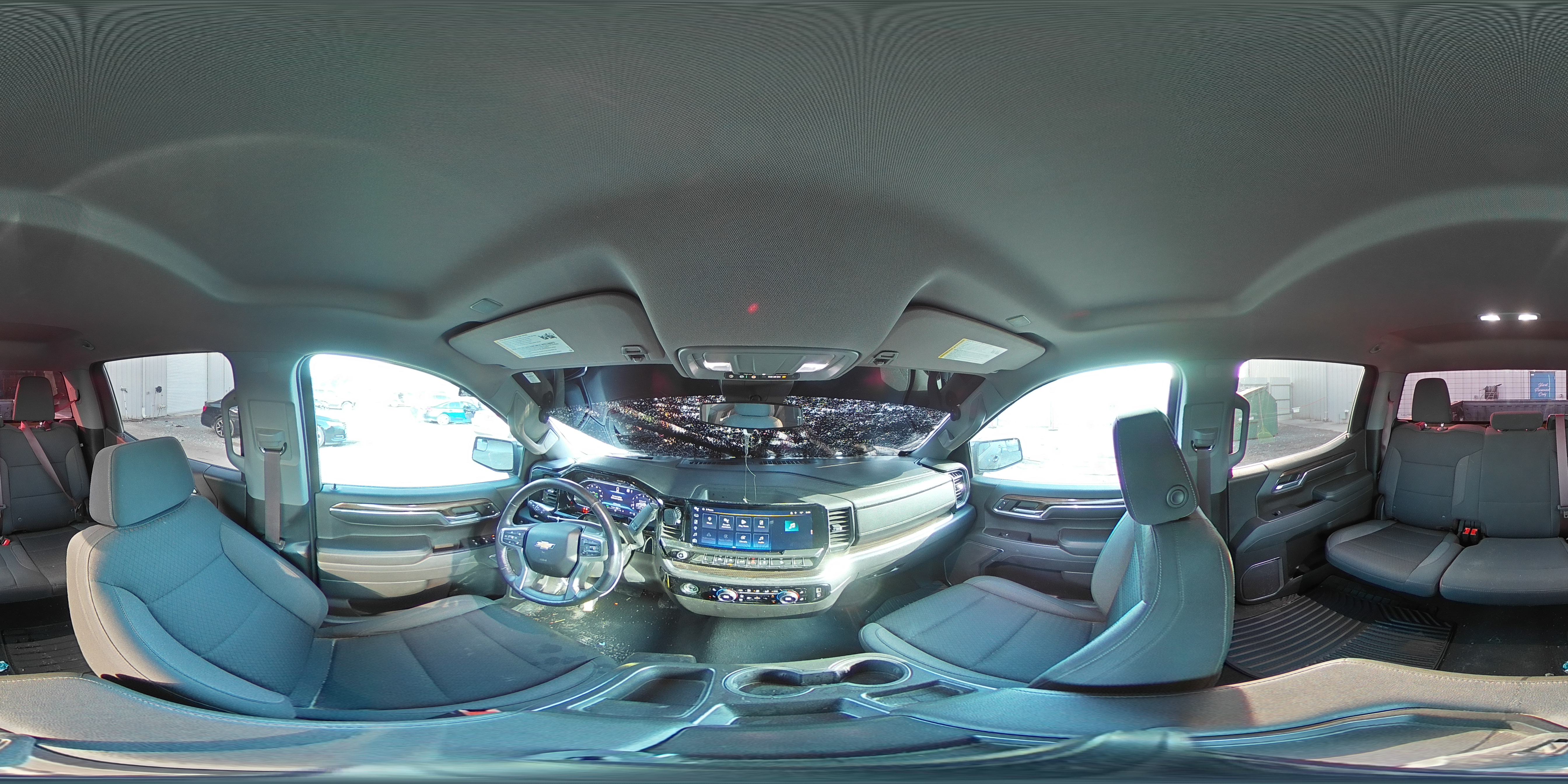 2022 Chevrolet Silverado - Image 12