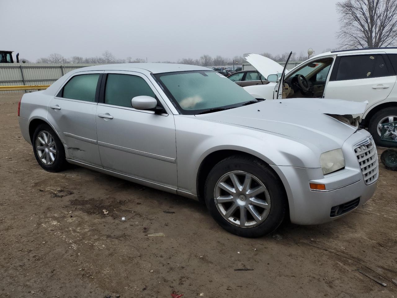 2007 Chrysler 300 - Image 4