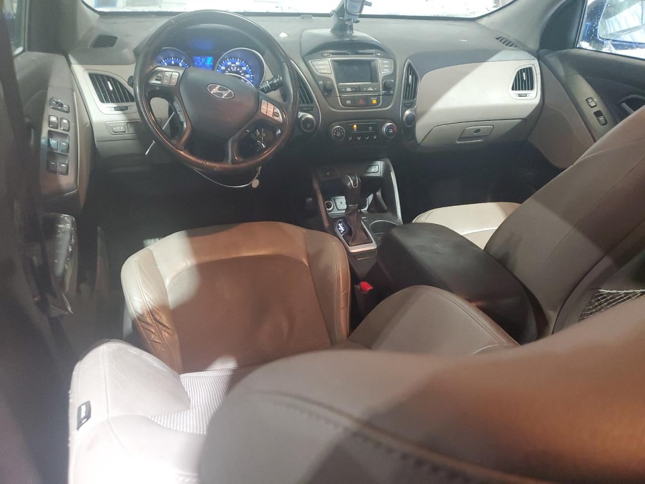 2014 Hyundai Tucson - Image 8