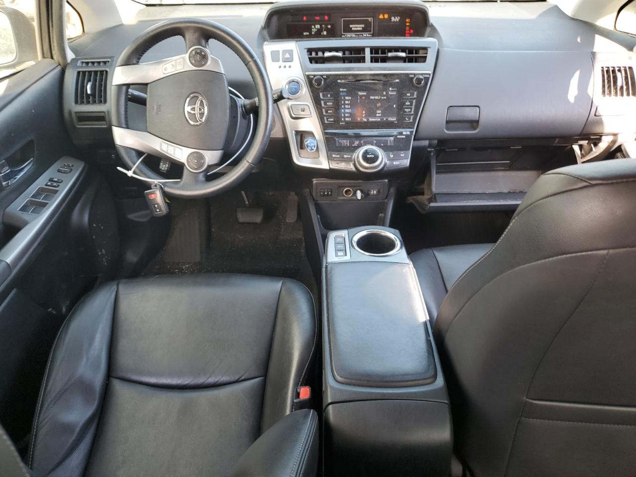 2017 Toyota Prius - Image 8
