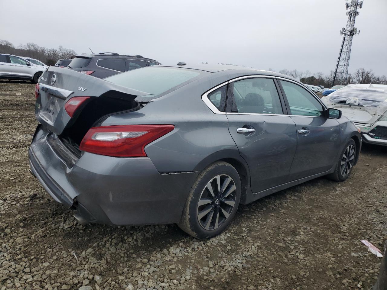 2018 Nissan Altima - Image 3