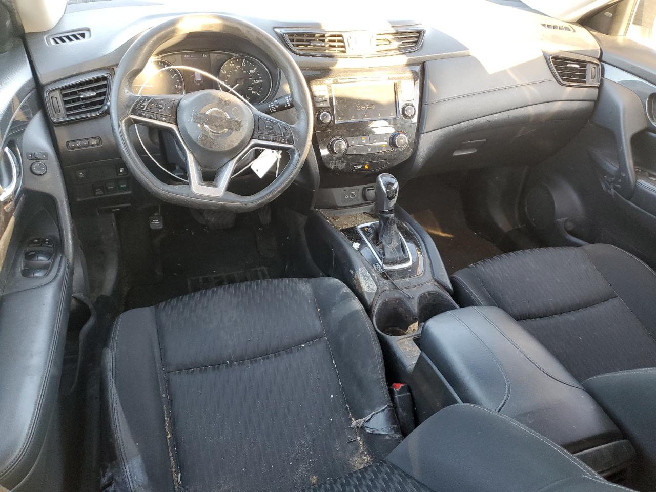 2018 Nissan Rogue - Image 8