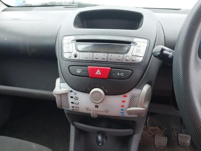 2010 TOYOTA AYGO BLUE