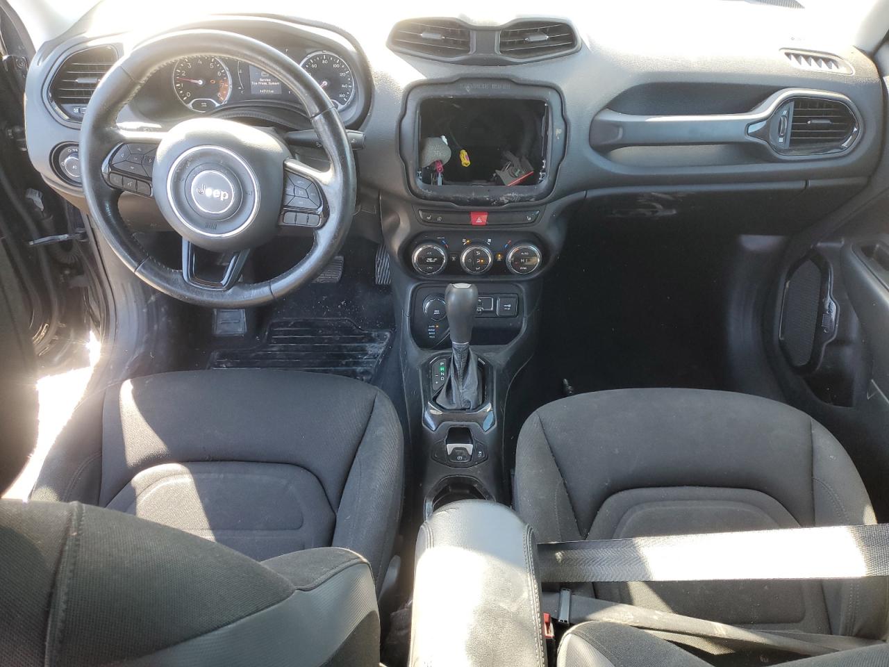 2016 Jeep Renegade - Image 8