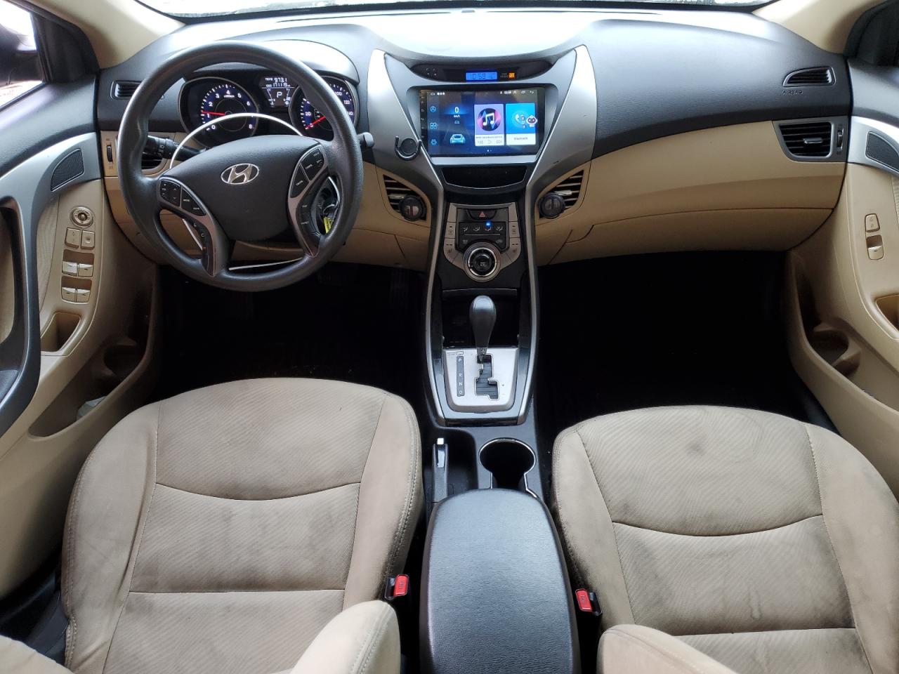 2013 Hyundai Elantra - Image 8