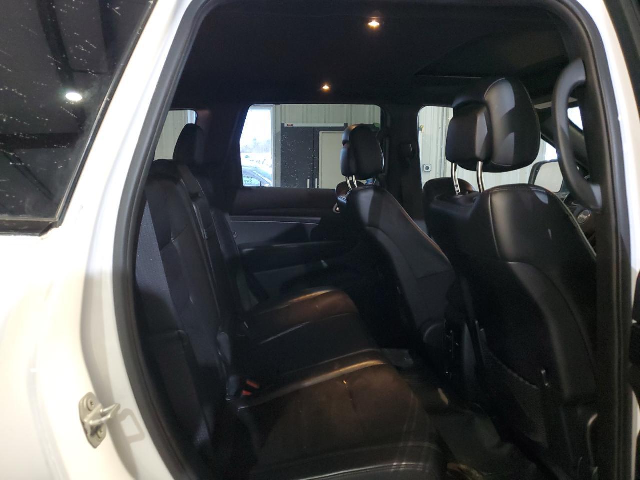 2020 Jeep Grand Cherokee - Image 11
