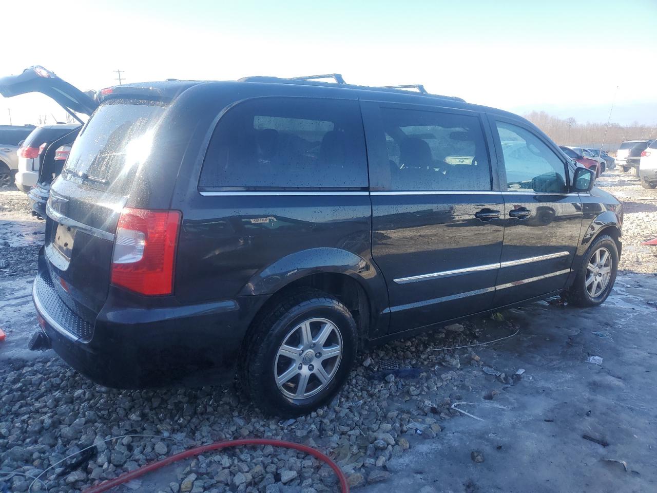 2012 Chrysler Town & Country - Image 3