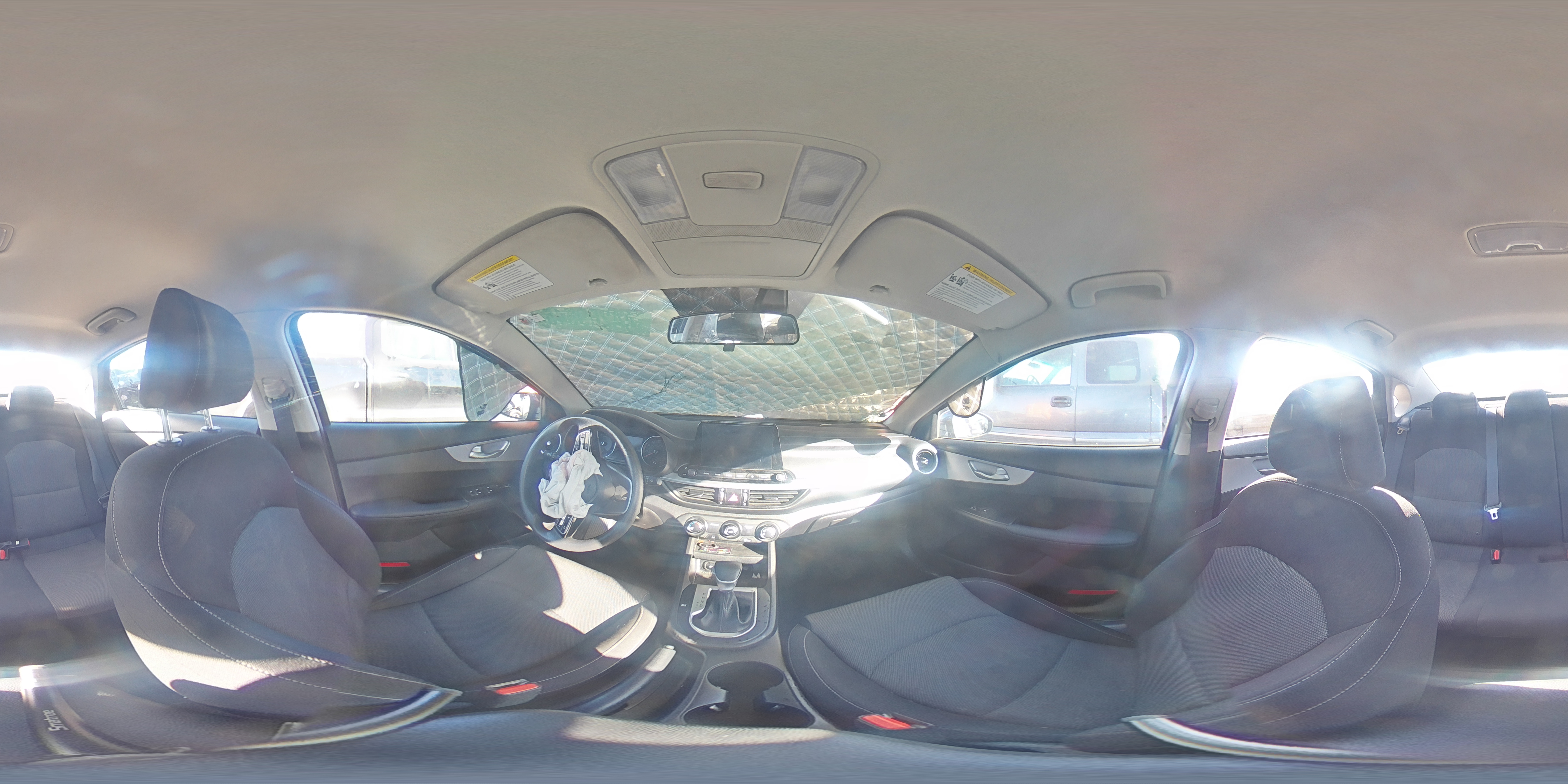 2023 Kia Forte - Image 12