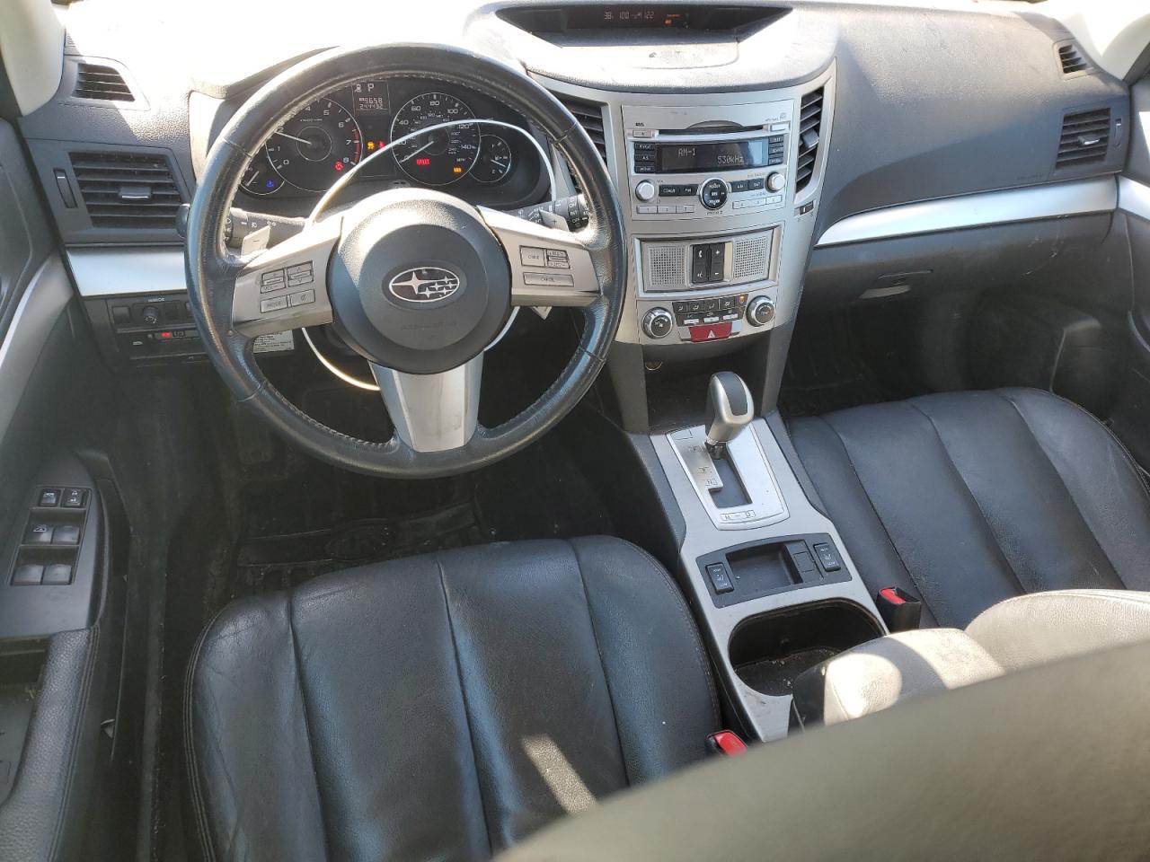2011 Subaru Outback - Image 8