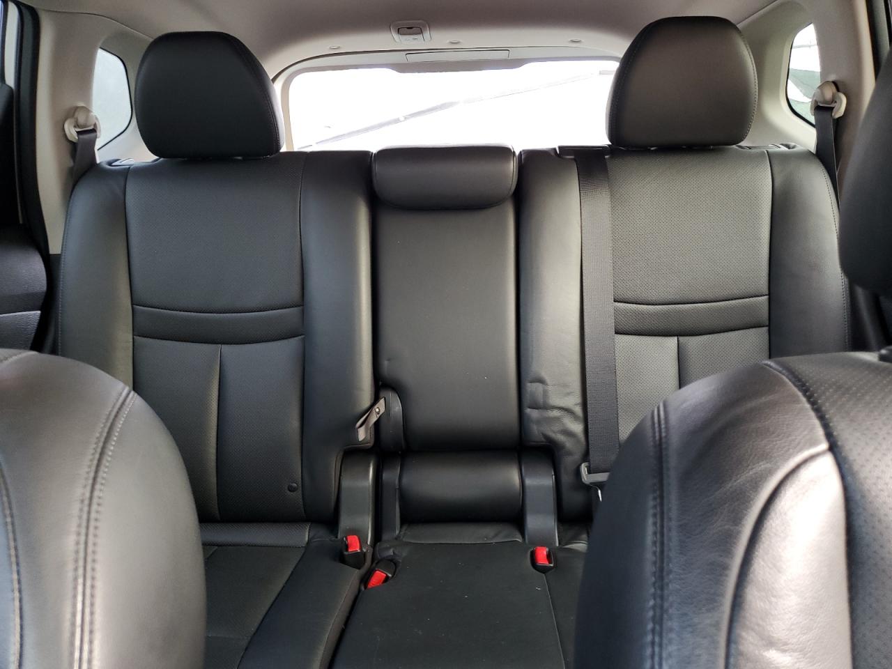 2015 Nissan Rogue - Image 10