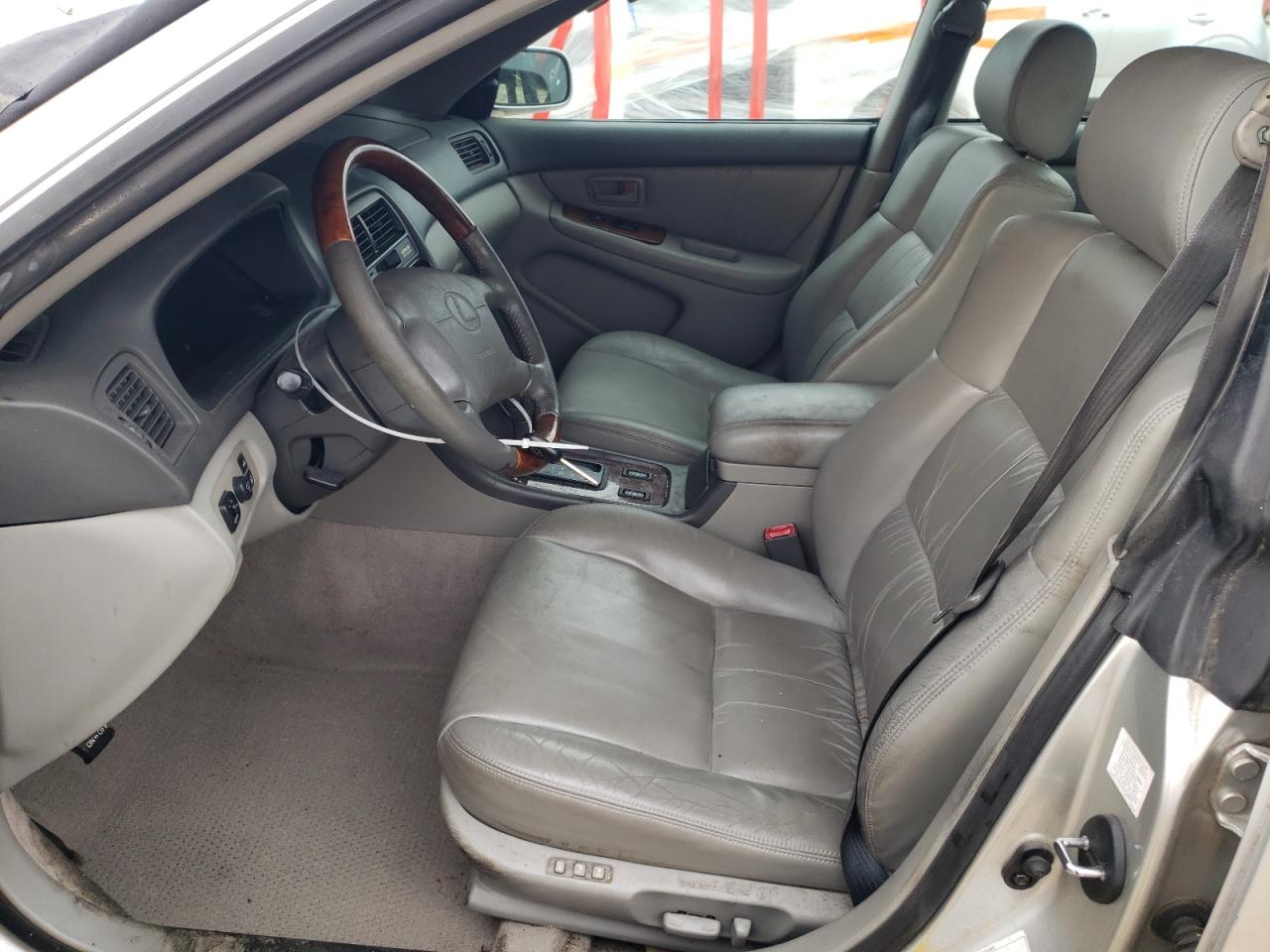 2001 Lexus ES - Image 7